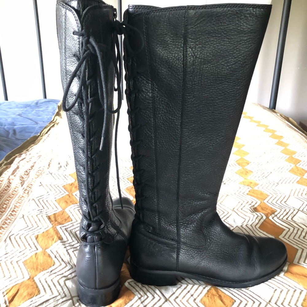 Sofft black pebble leather lace up boots 11 m